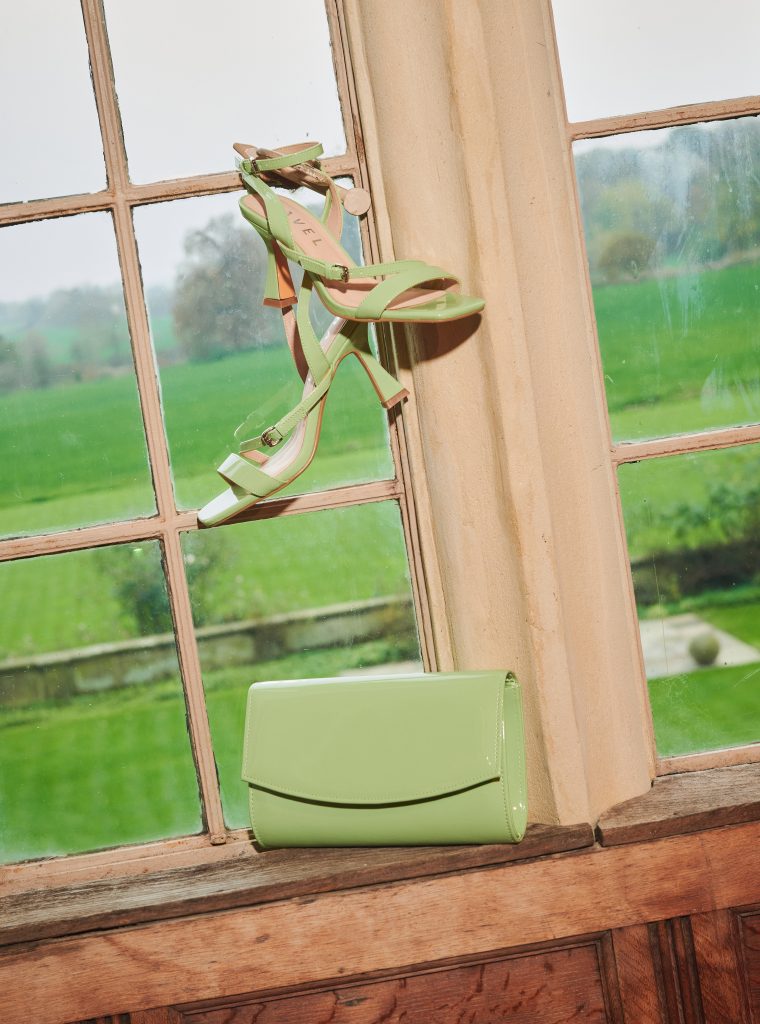 Ravel matching green sandals with bag