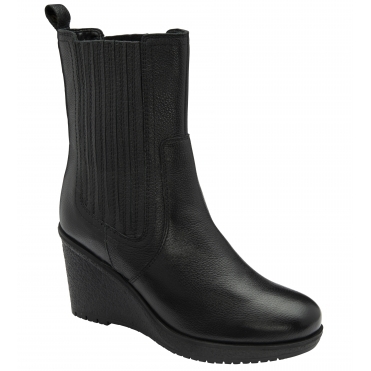 Ravel Women's Calvay Wedge Boots