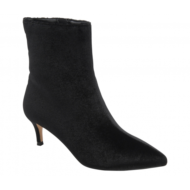 Ravel Women's Currans Ankle Boots